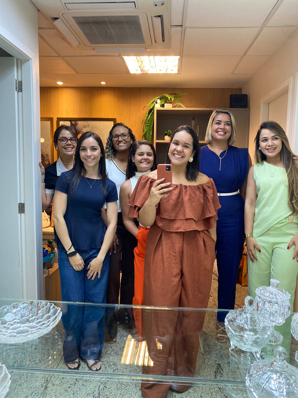 Mentorandas em selfie no espelho